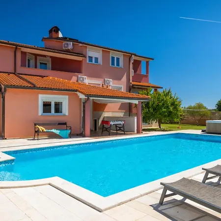 فيلة Casa Luce By Guide